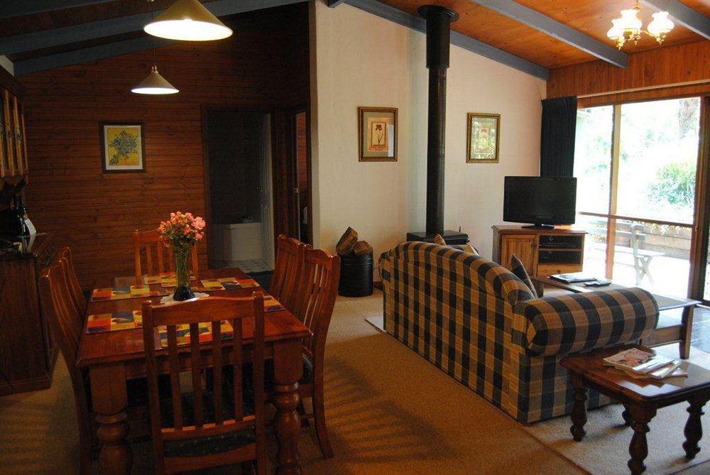 Clarendon Chalets Маунт-Гамбье Экстерьер фото